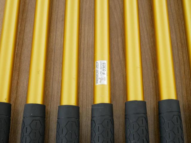 Iron set : Callaway : ชุดเหล็ก Callaway Warbird มีเหล็ก 5-Pw,Sw (7 ชิ้น) ก้านกราไฟต์ Flex R