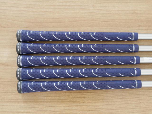 Iron set : Callaway : ชุดเหล็ก Callaway Big Bertha B21 (ออกปี 2021 ตีง่ายที่สุดของ Callaway) มีเหล็ก 6-Pw (5 ชิ้น) ก้านกราไฟต์  Speeder Evolution Flex SR