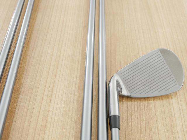 Iron set : Maruman : ชุดเหล็ก Maruman Majesty Royale (รุ่นท๊อปสุด ออกปี 2024 ของใหม่ 9 หมื่นบาท) มีเหล็ก 6-Pw (5 ชิ้น เบอร์ 6 ตีระยะเท่าเบอร์ 5 ของรุ่นอื่น) ก้านกราไฟต์ Fujikura MCI 60 Flex S