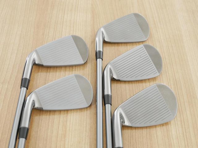 Iron set : Maruman : ชุดเหล็ก Maruman Majesty Royale (รุ่นท๊อปสุด ออกปี 2024 ของใหม่ 9 หมื่นบาท) มีเหล็ก 6-Pw (5 ชิ้น เบอร์ 6 ตีระยะเท่าเบอร์ 5 ของรุ่นอื่น) ก้านกราไฟต์ Fujikura MCI 60 Flex S