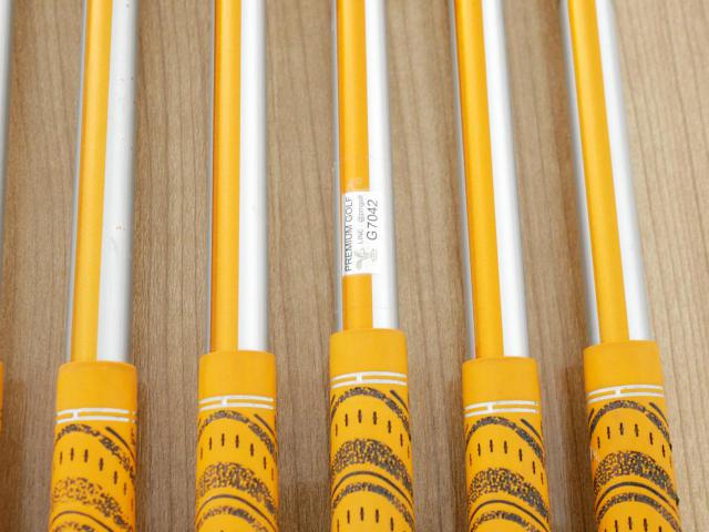 Iron set : Katana : ชุดเหล็กกระเทย Katana Sniper i (ตีง่ายมากๆ ไกลมากๆ) มีเหล็ก 5-Pw (6 ชิ้น เบอร์ 6 ตีระยะเท่าเหล็ก 5 ปกติ) ก้านกราไฟต์ Flex R