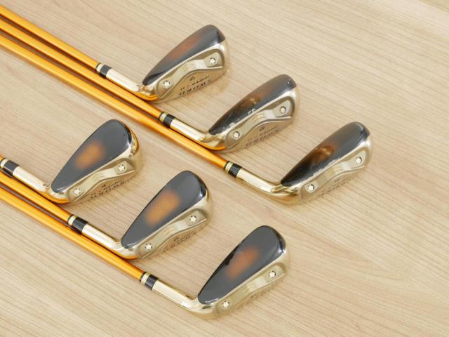 Iron set : Katana : ชุดเหล็กกระเทย Katana Sniper i (ตีง่ายมากๆ ไกลมากๆ) มีเหล็ก 5-Pw (6 ชิ้น เบอร์ 6 ตีระยะเท่าเหล็ก 5 ปกติ) ก้านกราไฟต์ Flex R