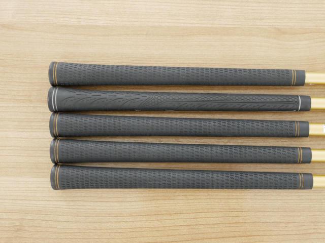 Iron set : Katana : **มีตำหนิ** ชุดเหล็ก Katana Voltio NINJA 880Hi Gold (รุ่นท็อปสุด ปี 2018 ตีง่าย ไกล สวยมากๆ) มีเหล็ก 6-Pw (5 ชิ้น) ก้านกราไฟต์ Fujikura Speeder 361 Flex R-Easy Light (R2)