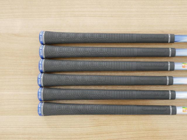 Iron set : Callaway : ชุดเหล็ก Callaway Big Bertha Beta (ใบใหญ่ ตีง่ายมาก) มีเหล็ก 6-Pw,Aw (6 ชิ้น) ก้านกราไฟต์ Fujikura Air Speeder Flex SR