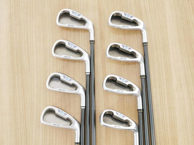 Iron set : Honma : **มีตำหนิ** ชุดเหล็ก Honma Beres MG701 มีเหล็ก 4-11 (8 ชิ้น) ก้าน ARMRQ B62 Flex R (1 ดาว)