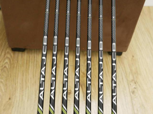 Iron set : Ping : ชุดเหล็ก Ping G430 (รุ่นล่าสุด ออกปี 2022 Japan Spec. ใบใหญ่ ง่าย ไกล) มีเหล็ก 6-W,45,50 (7 ชิ้น) ก้านกราไฟต์ Ping Alta J CB Flex R