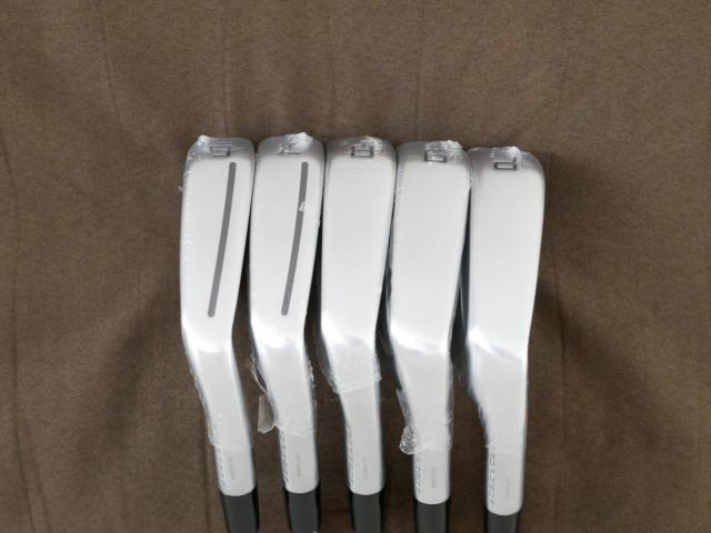 Iron set : Taylormade : **ของใหม่ ยังไม่แกะพลาสติก** ชุดเหล็ก Taylormade P790 (ตัวท้อปสุด ล่าสุด ออกปี 2025 Japan Spec.) มีเหล็ก 6-Pw (5 ชิ้น) ก้านเหล็ก NS Pro 950 NEO Flex S