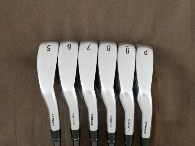 Iron set : Callaway : ชุดเหล็ก Callaway APEX DCB Forged (ปี 2022) มีเหล็ก 5-Pw (6 ชิ้น) ก้านกราไฟต์ Mitsubishi Diamana 55 Flex R