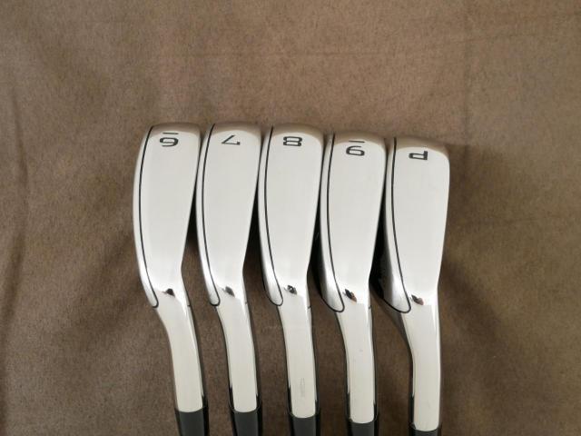 Iron set : Callaway : ชุดเหล็ก Callaway Rogue ST Max Fast (ออกปี 2022 ตีง่ายที่สุด ไกลสุดของ Callaway) มีเหล็ก 6-Pw (5 ชิ้น) ก้านกราไฟต์ Fujikura Speeder NX 40 Flex R