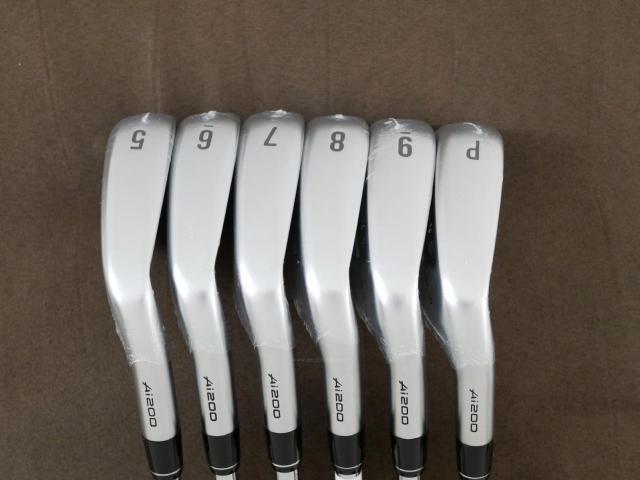 Iron set : Callaway : **ของใหม่ ยังไม่แกะพลาสติก** ชุดเหล็ก Callaway APEX Ai200 Forged (รุ่นล่าสุด ออกปี 2024) มีเหล็ก 5-Pw (6 ชิ้น) ก้านเหล็ก NS Pro Modus 105 Flex S