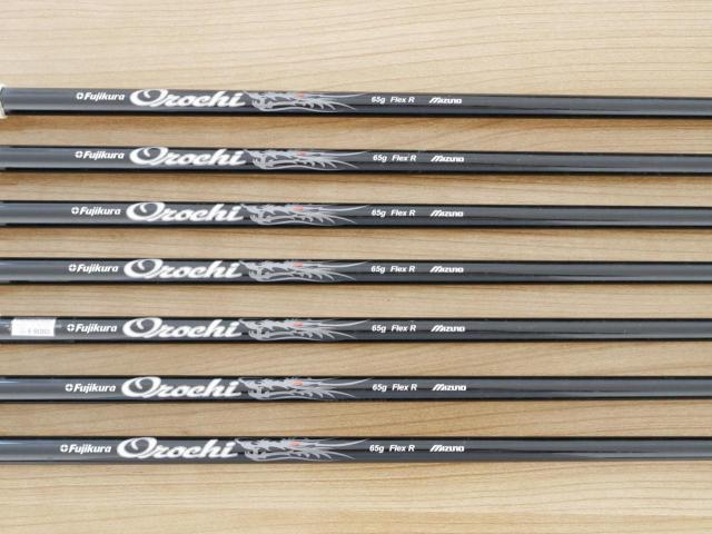 Iron set : Mizuno : ชุดเหล็ก Mizuno JPX 800 มีเหล็ก 4-Pw (7 ชิ้น) ก้านกราไฟต์ Flex R