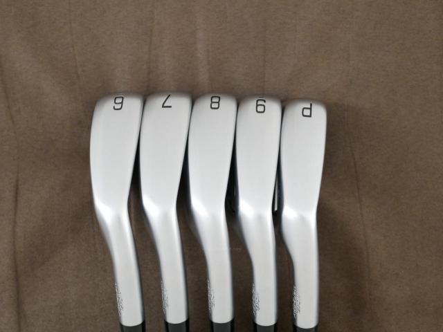 Iron set : Mizuno : ชุดเหล็ก Mizuno JPX 925 Hot Metal (รุ่นล่าสุด ออกปี 2024 ตัวท๊อป ตีง่าย นุ่ม ไกลมาก) มีเหล็ก 6-Pw (6 ชิ้น) ก้านเหล็ก Dynamic Gold 85 S200