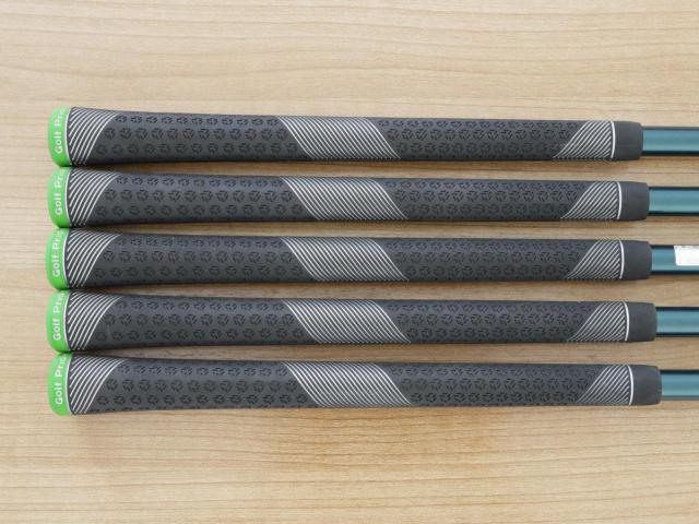Iron set : Callaway : ชุดเหล็ก Callaway ELYTE X (รุ่นล่าสุด ออกปี 2025 ตีง่ายมาก ไกล Japan Spec.) มีเหล็ก 6-Pw (5 ชิ้น) ก้านกราไฟต์ Fujikura VENTUS 5 Flex R