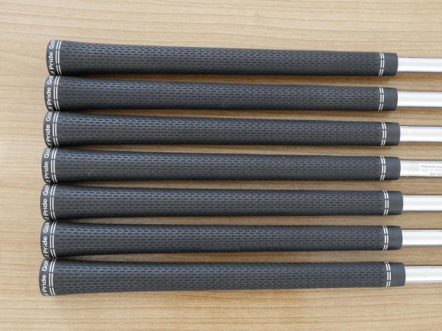 Iron set : Titleist : ชุดเหล็ก Titleist AP1 716 (ออกปี 2016) มีเหล็ก 5-Pw,Aw (7 ชิ้น) ก้านเหล็ก NS Pro 950 Flex R