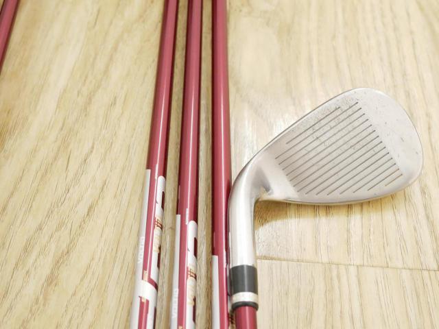Iron set : Katana : ชุดเหล็ก Katana Voltio IV G Series I Silver (ปี 2017) มีเหล็ก 6-Pw,Aw,Sw (7 ชิ้น เหล็กยาวเป็นกระเทย) ก้านกราไฟต์ Fujikura Speeder 360 Flex R