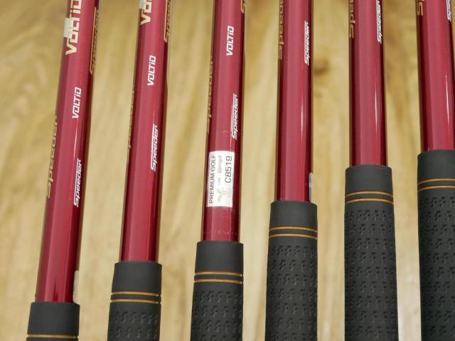 Iron set : Katana : ชุดเหล็ก Katana Voltio IV G Series I Silver (ปี 2017) มีเหล็ก 6-Pw,Aw,Sw (7 ชิ้น เหล็กยาวเป็นกระเทย) ก้านกราไฟต์ Fujikura Speeder 360 Flex R