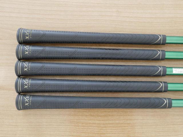 Iron set : XXIO : ชุดเหล็ก XXIO Prime 8 (รุ่นท๊อปสุด ออกปี 2015 ตีง่าย ไกล) มีเหล็ก 6-Pw (5 ชิ้น) ก้านกราไฟต์ SP-800 Flex R