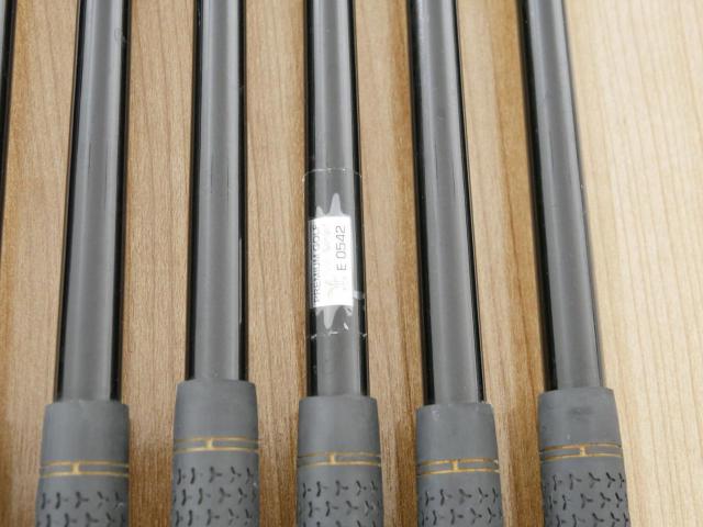 Iron set : Other Brand : ชุดเหล็ก Mutsumi Honma MH777 One Length (ใบใหญ่ ตีง่าย ไกล) มีเหล็ก 5-Pw (6 ชิ้น) ก้านกราไฟต์ Flex SR