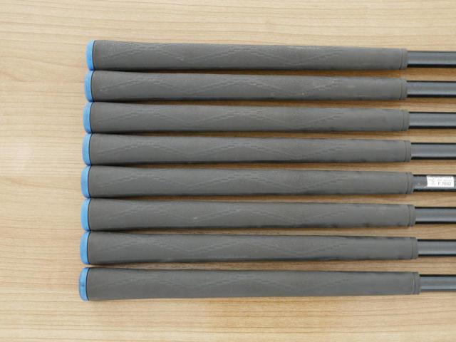 Iron set : Tourstage : ชุดเหล็ก Tourstage VIQ (Forged) มีเหล็ก 4-Pw,Aw (8 ชิ้น) ก้านกราไฟต์ Flex S