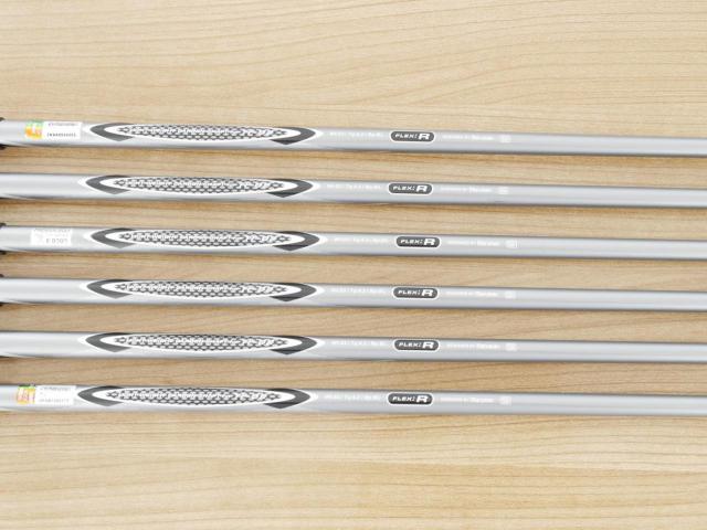 Iron set : Maruman : ชุดเหล็ก Maruman Conductor TF-02 มีเหล็ก 6-Pw,Aw (6 ชิ้น) ก้านกราไฟต์ Flex R