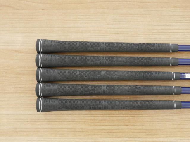 Iron set : Honma : ชุดเหล็ก Honma Bezeal 535 (ปี 2019 รุ่นนี้ใบใหญ่ที่สุดของ Honma) มีเหล็ก 6-10 (5 ชิ้น) ก้านกราไฟต์ Honma Vizard 48 Flex SR