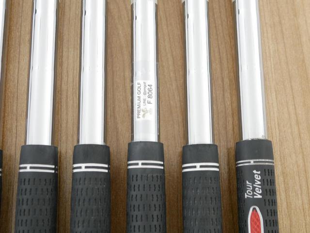 Iron set : Tourstage : ชุดเหล็ก Tourstage VIQ (Forged) มีเหล็ก 5-Pw (6 ชิ้น) ก้านเหล็ก NS Pro 950 Flex S