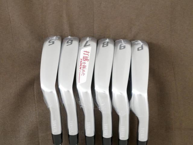 Iron set : Yamaha : **ของใหม่ ยังไม่แกะพลาสติก** ชุดเหล็ก Yamaha RMX Forged (ปี 2022 นุ่มมากๆ) มีเหล็ก 5-Pw (6 ชิ้น) ก้านเหล็ก NS Pro 950 Flex R