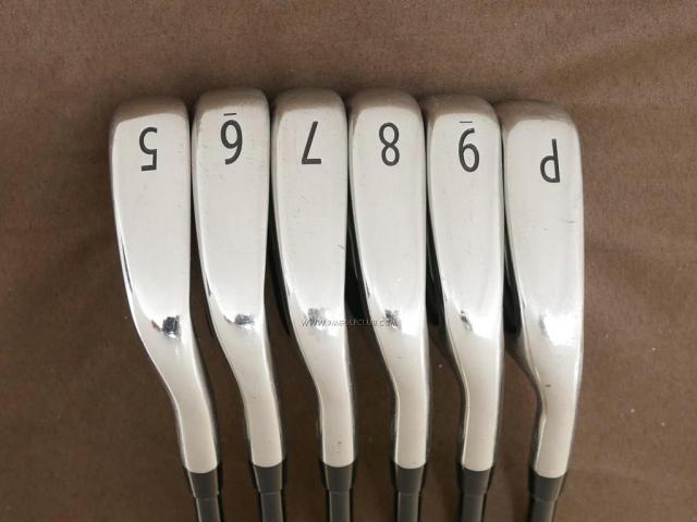 Iron set : Titleist : ชุดเหล็ก Titleist AP1 718 (ออกปี 2018) มีเหล็ก 5-Pw (6 ชิ้น) ก้านกราไฟต์ Fujikura MCI 60 Flex S