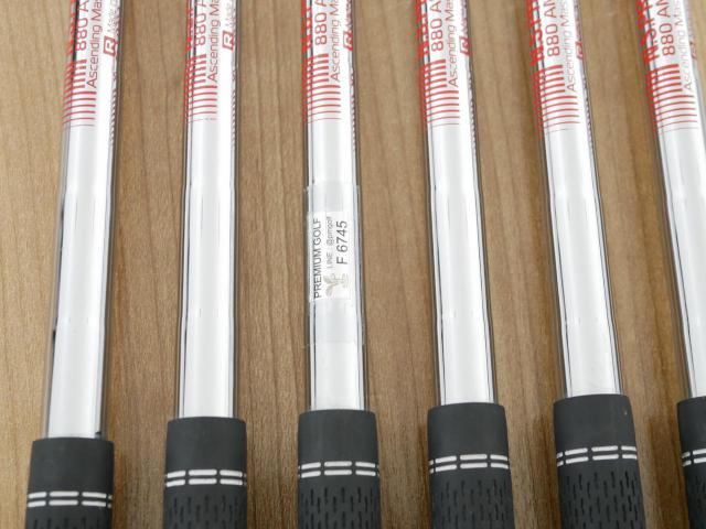 Iron set : Titleist : ชุดเหล็ก Titleist T400 (รุ่นล่าสุด ออกปี 2023 ตีง่ายที่สุด ไกลที่สุด) มีเหล็ก 6-Pw,43 (6 ชิ้น) ก้านเหล็ก NS Pro 880 AMC Flex R