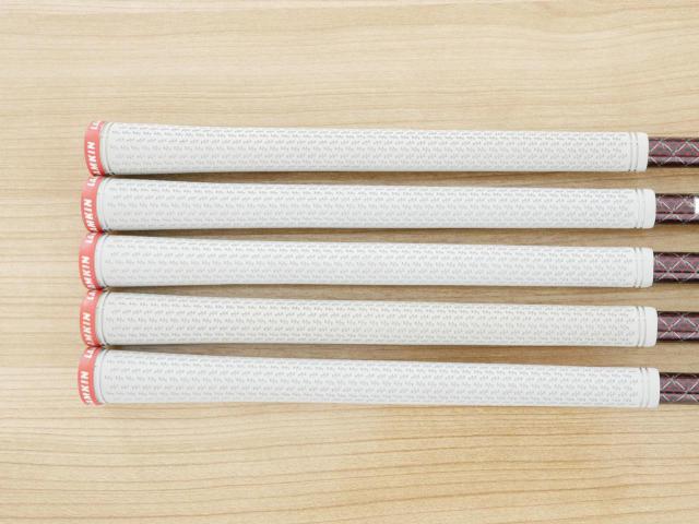 Lady club : All : ชุดเหล็ก Taylormade Stealth HD (ออกปี 2022 Japan Spec. ใบใหญ่มาก ตีง่ายสุดๆ) มีเหล็ก 7-Pw,Sw (5 ชิ้น) ก้านกราไฟต์ Mitsubishi Tensei TM40 Flex L