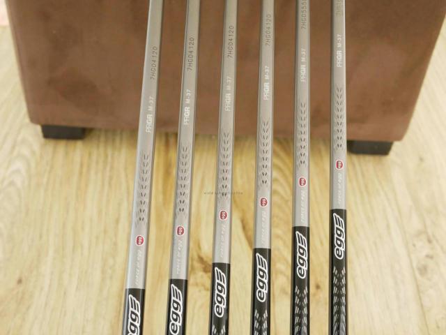 Iron set : PRGR : ชุดเหล็กกระเทย PRGR Egg PC (รุ่นปี 2019 ตีง่ายและไกลมากๆ โกงสุดๆ) มีเหล็ก 7-Pw,Aw,As (6 ชิ้น) ก้านกราไฟต์ M-37 Flex R