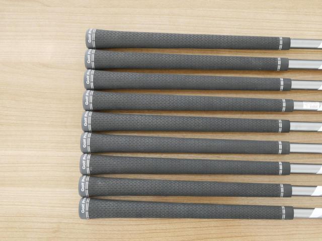 Iron set : Titleist : **มีตำหนิ** ชุดเหล็ก Titleist T400 (รุ่นล่าสุด ออกปี 2023 ตีง่ายที่สุด ไกลที่สุด) มีเหล็ก 5-Pw,43,49,55 (9 ชิ้น) ก้านกราไฟต์ Titleist 3D401 i50 Flex R