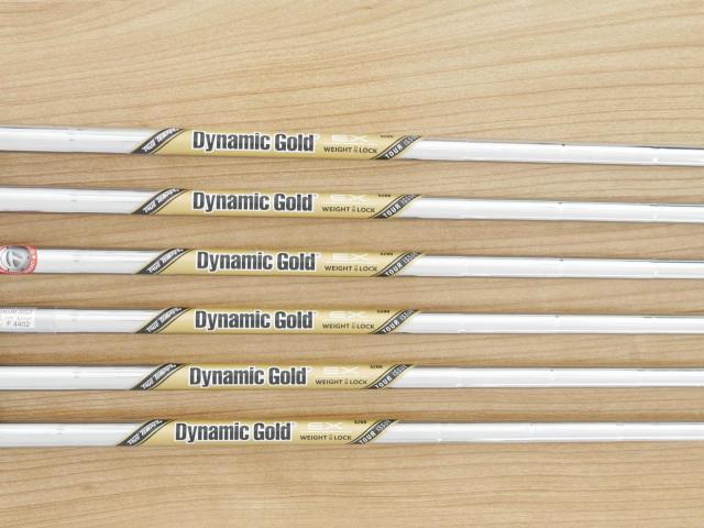 Iron set : Taylormade : ชุดเหล็ก Taylormade P7MC Forged (ซีรี่ย์ท้อปสุด ออกปี 2021) มีเหล็ก 5-Pw (6 ชิ้น) ก้านเหล็ก Dynamic Gold EX Weight Lock Tour Issue S200