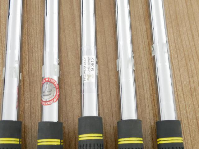 Iron set : Taylormade : ชุดเหล็ก Taylormade Gloire F2 Forged (รุ่นท๊อปสุด Japan Spec. ออกปี 2017) มีเหล็ก 6-Pw (5 ชิ้น) ก้านเหล็ก NS Pro 930 Flex S