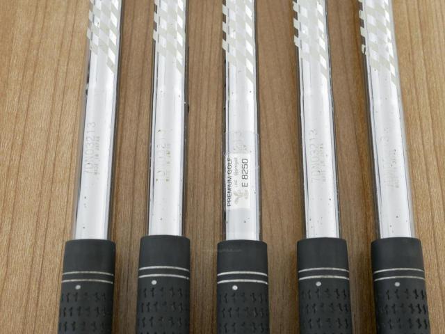 Iron set : PRGR : ชุดเหล็ก PRGR RS Titanium Face (ออกปี 2017 ตีไกล) มีเหล็ก 6-Pw (5 ชิ้น) ก้านเหล็ก NS Pro 80 Flex SR (M-40)