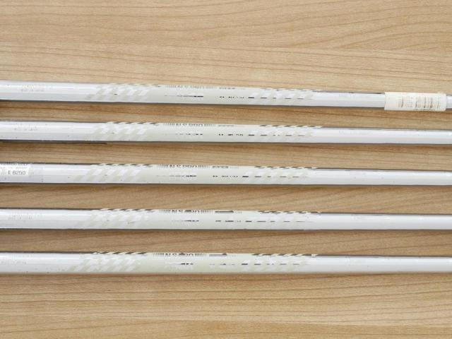 Iron set : PRGR : ชุดเหล็ก PRGR RS Titanium Face (ออกปี 2017 ตีไกล) มีเหล็ก 6-Pw (5 ชิ้น) ก้านเหล็ก NS Pro 80 Flex SR (M-40)