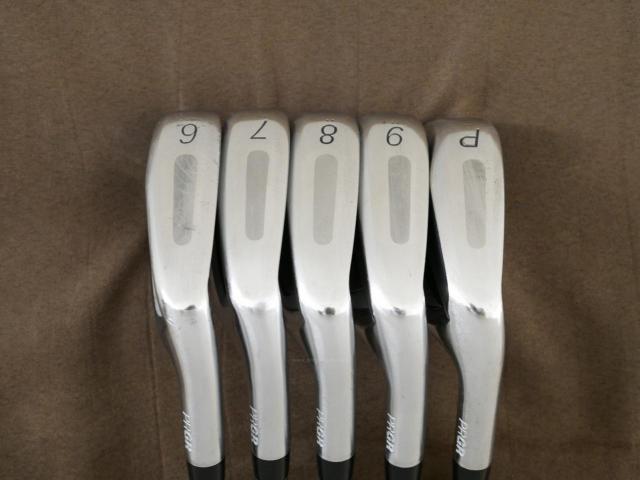 Iron set : PRGR : ชุดเหล็ก PRGR RS Titanium Face (ออกปี 2017 ตีไกล) มีเหล็ก 6-Pw (5 ชิ้น) ก้านเหล็ก NS Pro 80 Flex SR (M-40)