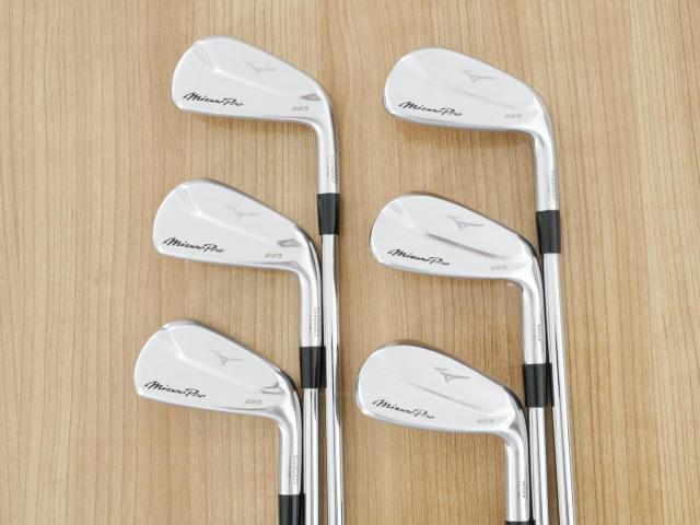 Iron set : Mizuno : ชุดเหล็ก Mizuno Pro 225 Forged (ปี 2023 นุ่ม แน่น ระยะดี) มีเหล็ก 5-Pw (6 ชิ้น) ก้านเหล็ก Dynamic Gold 95 S200