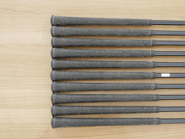 Iron set : Other Brand : ชุดเหล็ก Dunlop HI-BRID DIGITAL Autofocus มีเหล็ก 3-Pw,Aw,Sw (10 ชิ้น) ก้านกราไฟต์ Flex R