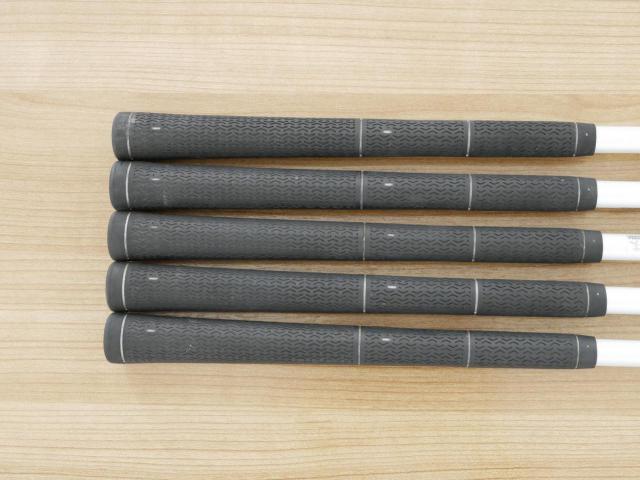 Lady club : All : ชุดเหล็กกระเทย PRGR Super Egg Iron (ปี 2018 ตัวท๊อปสุด หน้าเด้งเกินกฏ ใช้แข่งไม่ได้ ตีไกมลมากๆ) มีเหล็ก 6-Pw (5 ชิ้น) ก้านกราไฟต์ Flex L (M-30)