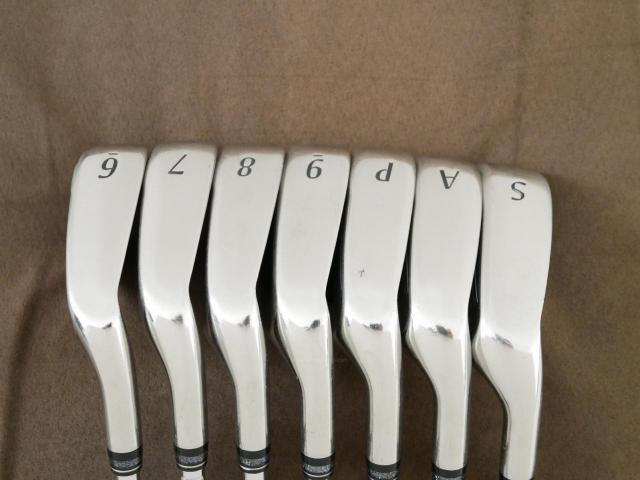 Iron set : XXIO : ชุดเหล็ก XXIO 11 (ปี 2020 ตีง่ายมาก) มีเหล็ก 6-Pw,Aw,Sw (7 ชิ้น) ก้านเหล็ก NS Pro 860 DST Flex R