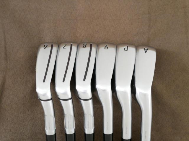 Iron set : Taylormade : ชุดเหล็ก Taylormade Qi MAX (รุ่นล่าสุด ออกปี 2026 Japan Spec.) มีเหล็ก 6-Pw,Aw (6 ชิ้น) ก้านกราไฟต์ Mitsubishi REAX 65 Flex R