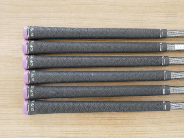 Lady club : All : ชุดเหล็ก Bridgestone PHYZ CL (ปี 2018 รุ่นท๊อป ง่ายและไกลมาก) มีเหล็ก 7-Pw,Aw,Sw (6 ชิ้น) ก้านกราไฟต์ Flex A (Lady)