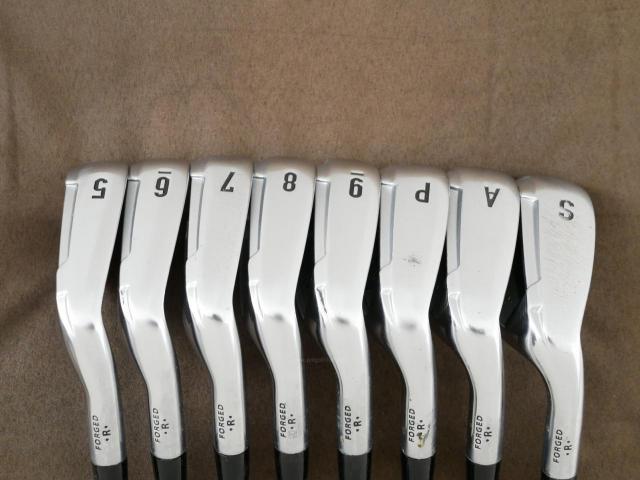 Iron set : Callaway : ชุดเหล็ก Callaway Legacy V (Forged) มีเหล็ก 5-Pw,Aw,Sw (8 ชิ้น) ก้านกราไฟต์ Flex R