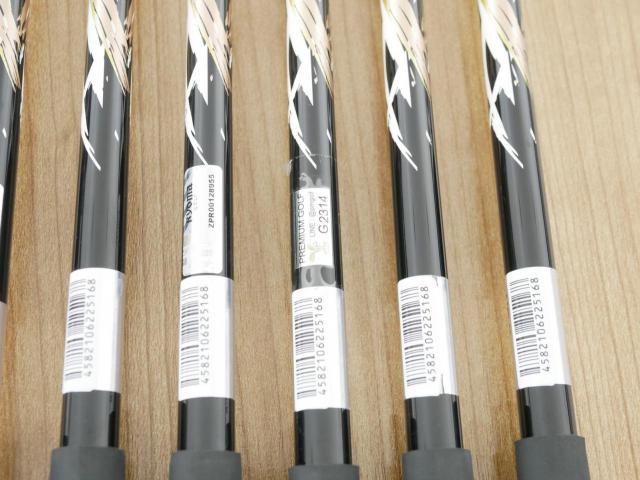 Iron set : Other Brand : ชุดเหล็ก Ryoma DSI (ตีง่ายมาก ไกลมากๆ หายากสุดๆ) มีเหล็ก 5-Pw (6 ชิ้น) ก้านตัวท็อป RYOMA BEYOND POWER IRON FLEX ∞