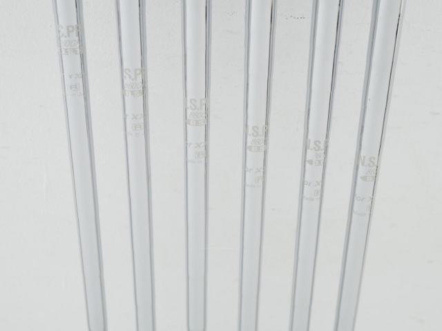 Iron set : XXIO : ชุดเหล็ก XXIO Cross 2 (ออกปี 2021 ตีไกลที่สุดของที่สุดจาก XXIO หน้าเด้งสุดๆ) มีเหล็ก 5-Pw (6 ชิ้น ตีไกลกว่าปกติ 2 เบอร์) ก้านเหล็ก NS Pro 860 DST Flex R