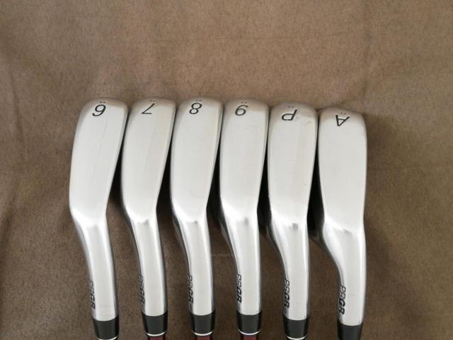 Iron set : PRGR : ชุดเหล็ก PRGR RS Red (รุ่นปี 2020 หน้าเด้ง ตีไกลมาก) มีเหล็ก 6-Pw,Aw (6 ชิ้น) ก้านกราไฟต์ Fujikura Speeder Evolution Flex R