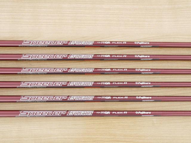 Iron set : PRGR : ชุดเหล็ก PRGR RS Red (รุ่นปี 2020 หน้าเด้ง ตีไกลมาก) มีเหล็ก 6-Pw,Aw (6 ชิ้น) ก้านกราไฟต์ Fujikura Speeder Evolution Flex R