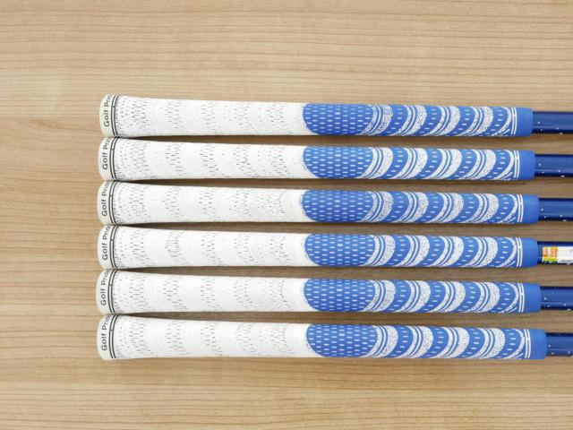 Iron set : Callaway : ชุดเหล็ก Callaway XR (ใบใหญ่ ตีง่ายมาก) มีเหล็ก 5-Pw (6 ชิ้น) ก้านกราไฟต์ Flex R