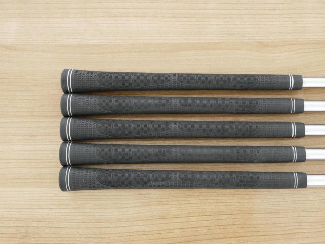 Iron set : Honma : ชุดเหล็ก Honma Tour World GS (ออกปี 2021 ใบใหญ่ ตีง่าย ไกล) มีเหล็ก 6-10 (5 ชิ้น) ก้านเหล็ก NS Pro 950 NEO Flex R